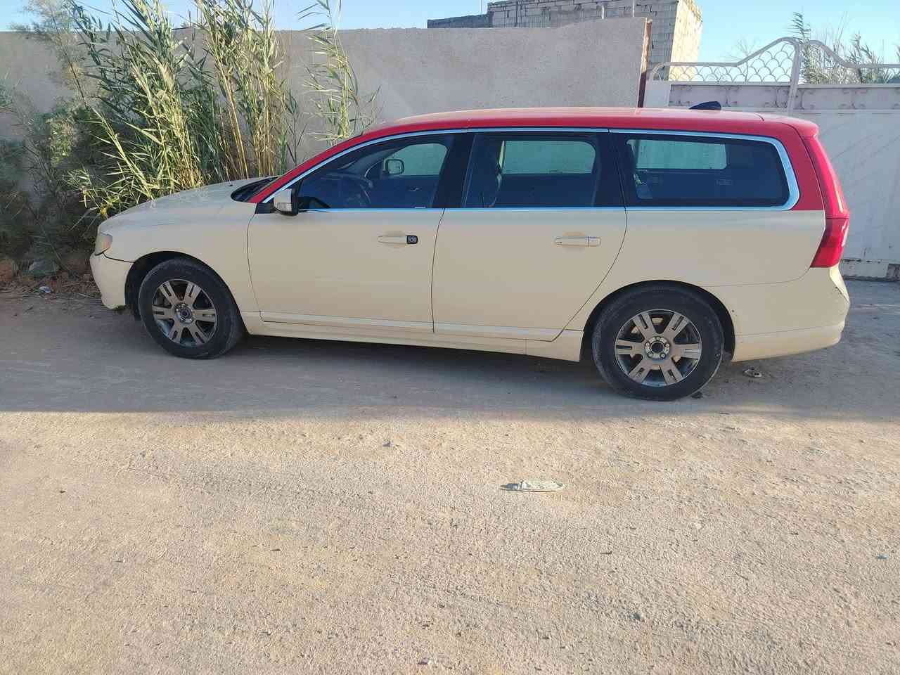 فولفو ٢٠٠٨ خصوصي رقم بغداد بأسمي كير ومكينه كامري محور مكفولات حداديه موزينه تبريد ضعيف السعر ٤٢ وبيها مجال المكان كربلاء المقدسة للاستفسار *********** قابل للمراوس بسايبا او طيبه نظيف
