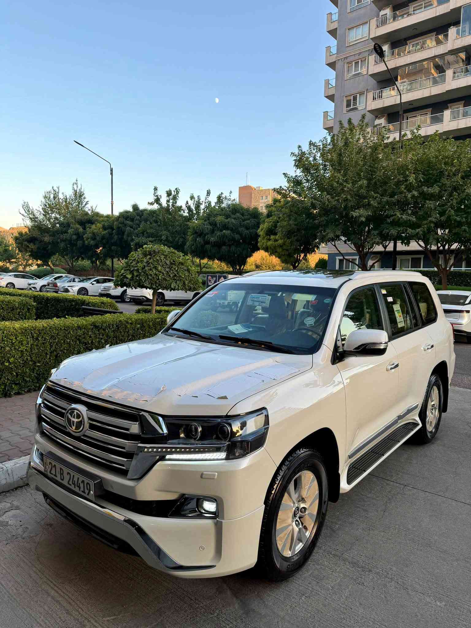 ‏Land cruiser GXR  2018  V8.4800
‏ وايت بريم اصلى
لاندكروزر 2018.
  GXR.V8.4.800
🔻ارخص سعر بكل العراق
‏‎ملاحظە : الاخوان رجائن بس بیع نقد بدون مراوس📌
أخت زيرو بل كارتون 📦📦
‏‎لاندکروزر 
2018  بريم  اصلى
‏‎💎محرک V8.4.800 سلندر 
‏‎⌛️ماشي 114 ألف
‏‎💎 بسمطين  +سماعة بيلادي +فرشات بيلادي مجوود 

‏‎💎 مكفولة كفالة عامة من الدعامية إلى الدعامية
‏‎ 💎 بدون صبخ .بدون بارد  ،بدون رصعات ،بدون حتى شخط
‏صبغ ،رمل مابي ، ..بقية كلها بشرط

‏‎🧬فول فول مواصفات
‏‎شاشة كبير لمس  حاسة رادارات
‏‎كاميرات 3 شاشات سيلاد فتحة سقف 
‏‎كشن جلد كشن كاراباي شحن موبایل  8 اريباك تبريد مركزية
‏‎بصمة تشغيل عن بعد باب جاك سلاجة ليد زينون 
‏  فورويل هوك
‏‎سيـارة عل نظافتها احسبها صفر زيرو

💎 تخم تاير دنلوب الاصلي

‏‎ 💎محرك كير بشرط مامفتوح
‏‎سيارة حيل نظيفة كلشي عل بلاد لوك
‏‎سنوية زنكة كلشي جديد مدفوع لـ2029
‏‎باسمي السنوية بشرط تحويل و خرامة 
‏‎سيارة مابيـها دينار مصرف كامل من كل نواحي

‏‎♻️نفسي يوم /تحويل و وكالة حاظر 
‏‎📍مكانك /داخل سليماني

‏‎💵 سعر 458$
‏‎☎️موبايل/ ***********
