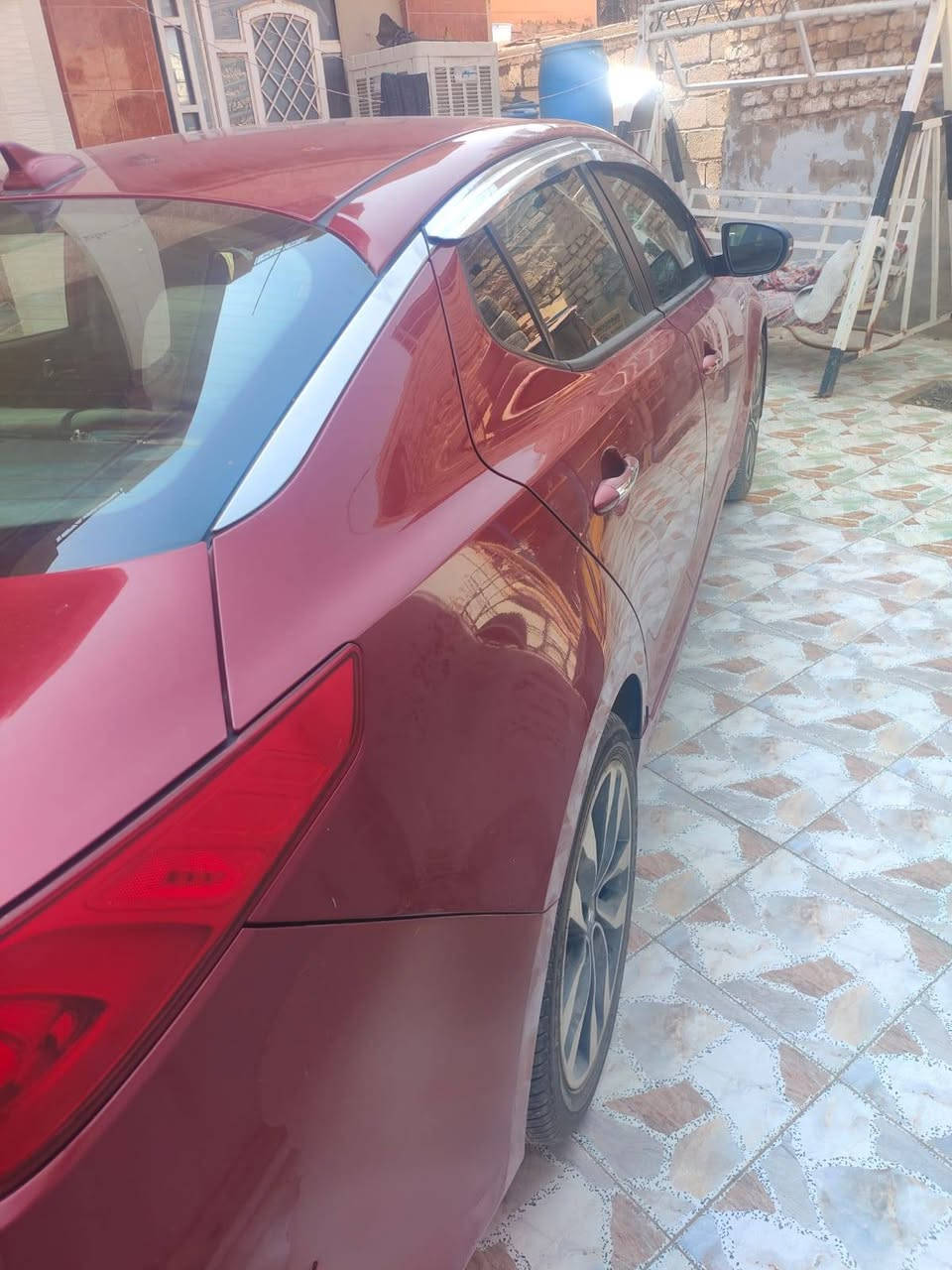 السعر   98    ورقة وبيها مجال خابر وتدلل
اوبتما  2015 وارد امريكي  
حادث امريكا مرفق   
 gdi 2000 توربو
محرك وكير وتبريد مكفول
تخم تاير جديد
فول 1/1 عدا الفتحة
بصمة تشغيل
كشن كهرباء 
شفتات ستيرن 
عليها ادامة كاملة قبل يومين نوزلات تخم بلكات ا ماتصرف الف دينار عليها 
تخم تاير جديد 

المكان  ديالى الخالص  
الاتصال ومراسلة وتساب 
***********
