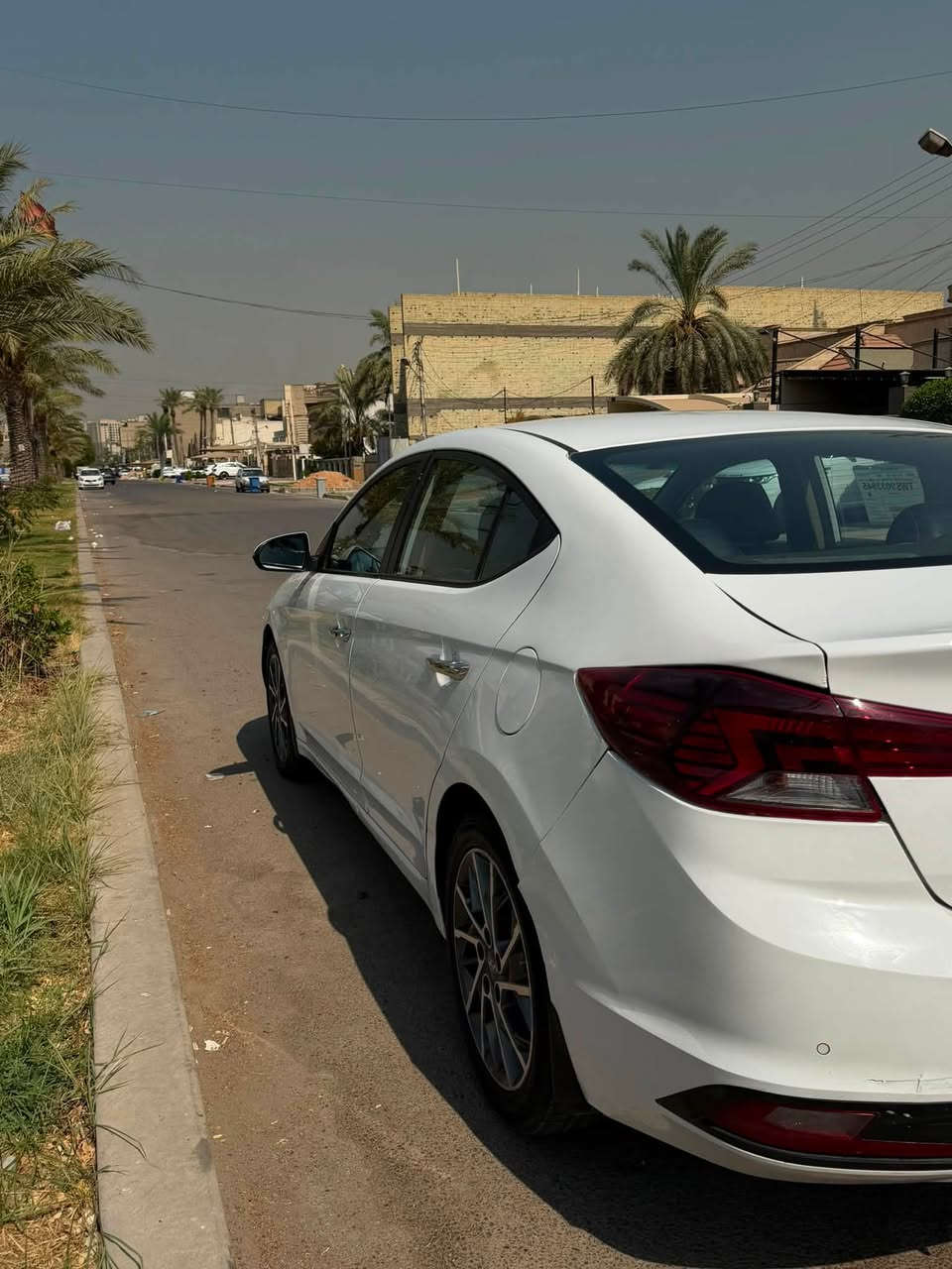 السلام عليكم
النترا 2019خليجي فول مواصفات
كاميره إماميه خلفيه فتحه بصمه 
كشنات جلد داخل صاج فول 
مكينه كير كفاله 
بيها صبغ جاملغ وقبق الجنطه 
السعر 127 وبيها مجال 
العنوان بغداد السيديه 
للتواصل : ***********
