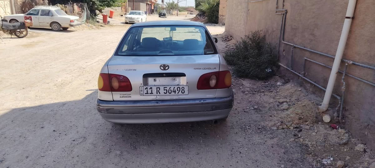 للبيع 
تويوتا كورلا 
موديل 2000
السياره بلاديه بدون صبغ بدون ضربه 
البنيد حاطين عليه درمان ورايح الصبغ ماله 
كير محرك لا بخار لا تنقيض 
تبريد شغال 
رقم بغداد انكليزي 
جام كهرباء
 تحكم مري جهتين 
حداديه امامي خلفي 
السياره جديده وما متعوبه 
السعر 66 وبي مجال بسيط 
***********
