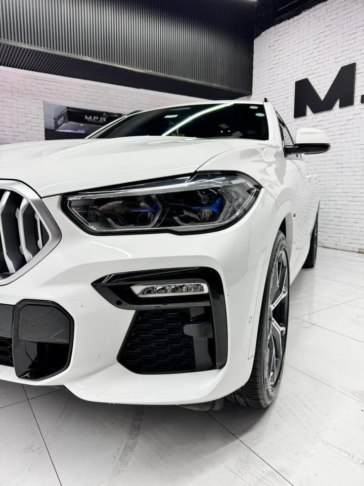 بي ام دبليو X6 40i  Tun turbo
خليجي وكالة العروش  ماشيه 94الف KM

موديل :2021

خليجي وكالة العروش مكفول كفالة عامة

رقم اربيل  وباج تضليل

مواصفات السيارة

بنوراما 

حساسات

رادارات

انضمات قيادة بيها ( sport - sport plus - comfort - comfort plus - eco - eco pro)

لايتات ليزر

 بردات

داخل احمر بلادي

انارات داخلية متعدد الالوان

كير كرستال

كشنات جلد و كهربائي و تدفئة و ميموري 

 رادار امامي سياقه ذاتيه 

شاشات خلفيه

 داتاشو عرض على الجامه الاماميه

ابواب شفط

خمس كامرات

 قماره روز

 شاحن وايرليس 

بصمه تاب

السعر 51.500

مكان السيارة: بغداد

للاستفسار الاتصال على
 ***********
