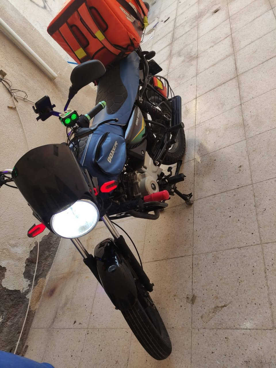 السلام عليكم شباب💢
عندي دراجة بوكسر مرقم للبيع 💯
الدراجة خير من الله ما بيها اي نقص تجي وتشوف بعينك
موديل 2023والكل تعرف هذا الموديل شكد قوي ميحتاج احچي
الدراجة چانت نايمة بالبيت شتغلت دلفري بس 4 اشهر وهسة اريد ابيعها بسبب الضروف
محرك مفتوح مره وحده شرط الفحص غراض شركه  
تحويل ثاني يوم 
عليها منضومت زنون 
السعر 2مليون  💲
مكاني بغداد  
للاستفسار:*********** 
بي وتساب 📲
