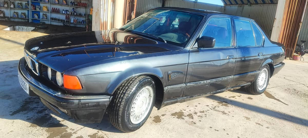 السلام عليكم
من رخصة الادمن 

BMW 1993  740

رقم بابل انكليزي مشروع وطني باسمي سنويه لل30 مكفولة من الظربه والگلبه والنقل جثه والكص
حداديه امامي خلفي بالچيس 
مصبوغ عام 
مكينه كير خير من كير تمساح 
مروحه كهرباء انسى الحماوه 
تبريد شغال نقص غاز 
كهربائيات شغاله
سلايد يشتغل بس ملغي 
عوزه تلحيضات بصيطه تجي تكلب وتاخذ عيني الك 
مكاني ناصرية 
السعر 50
🤙***********
واتساب موجود خاص موجود
