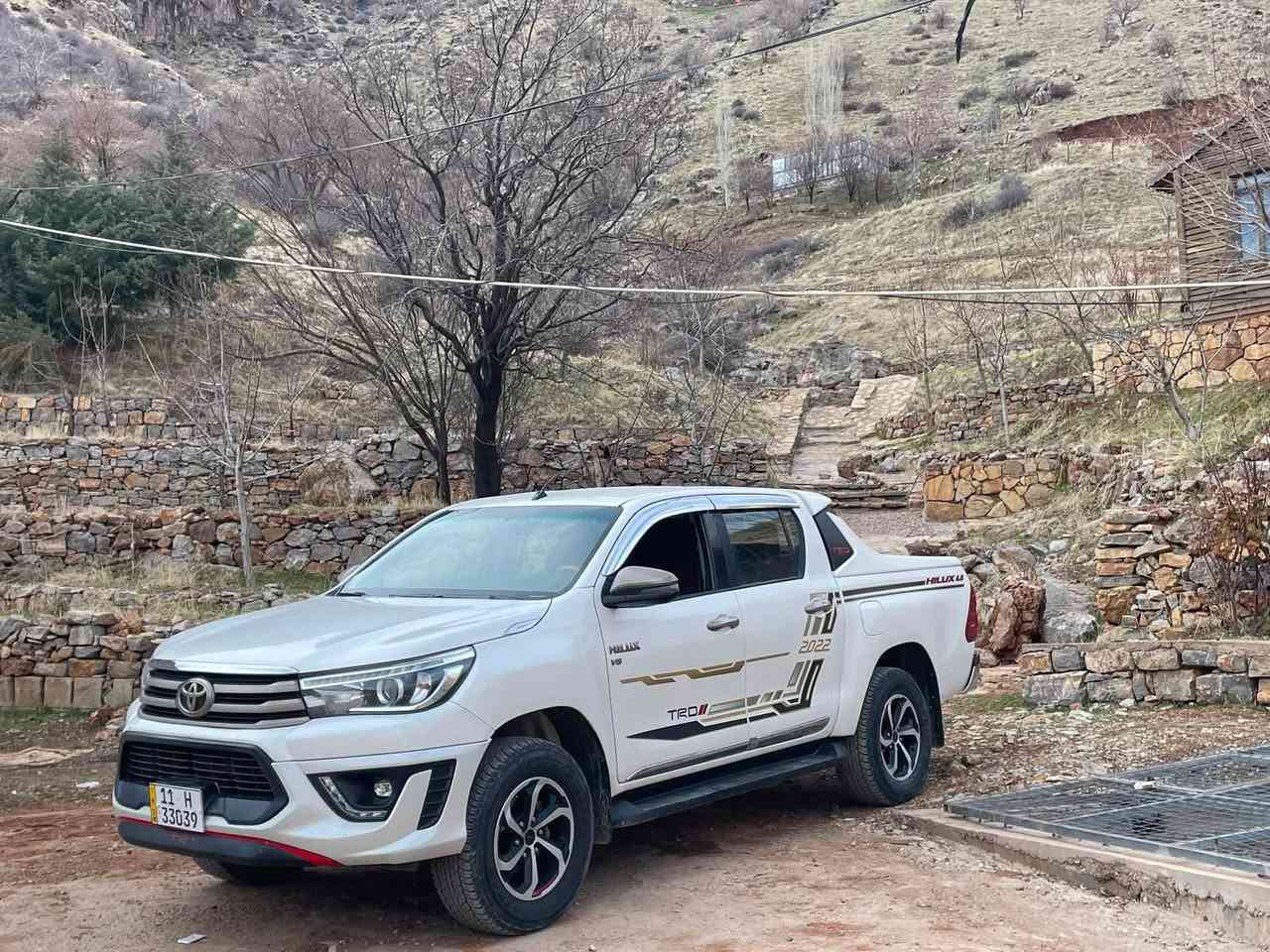 تويوتا بيك اب سته سلندر trd 2020 رقم بغداد دولي باسمي بيه باب خلف الساق مرشوشه فقط ثر شخوط لافتح ولاتعديل العنوان كربلاء السعر 290 
***********
