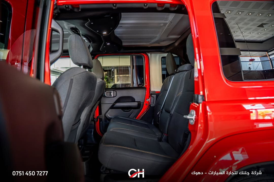 Jeep Wrangler Sahara 4xe

السنة: 2024
الممشى: 34,000 ميل
السعر: 32,500$
الحالة: بوند تبديل – بدون أضرار داخلية وبدون فتح Airbags
الموقع: دهوك

المحرك ونظام الدفع:

* محرك 4 سلندر 2.0 لتر Turbo Plug-in Hybrid
* القوة: 375 حصان
* العزم: 637 نيوتن متر
* ناقل حركة أوتوماتيك 8 سرعات
* نظام دفع 4x4

المواصفات:

* فئة Sahara 4xe
* نظام Plug-in Hybrid
* شاشة Uconnect
* Apple CarPlay + Android Auto
* كاميرا خلفية
* حساسات ركن
* تشغيل ودخول ذكي
* مثبت سرعة
* مصابيح LED
* جنوط ألمنيوم
* أنظمة أمان ومساعدة السائق

📞 ***********
شركة جلنك وليد صبري – دهوك

#Chalank_cars_duhok

نص مكتوب في الصور:
- *********** CH شركة چلنك لتجارة السيارات - دهوك
- *********** CH شركة جلنك لتجارة السيارات - دهوك