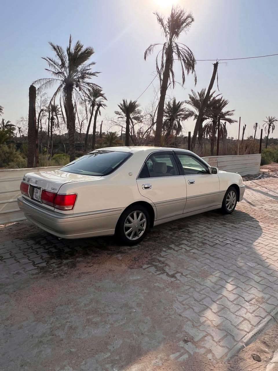 السلام عليكم للبيع سيارة ملكة مديل 2001كرستال اصل  كفالة مكلشي كص نقل عيب شرعي  السيارة جديدة جيس مال مزاد دولة  بسمي   تحويل ثاني يوم سيارة ثلث دگم  معرف مواصفاتة   مكينة دي فور الچبير   رقم بصرة  انكليزي  
السعر/165مجال قليل

البصرة ابو الخصيب 
***********
