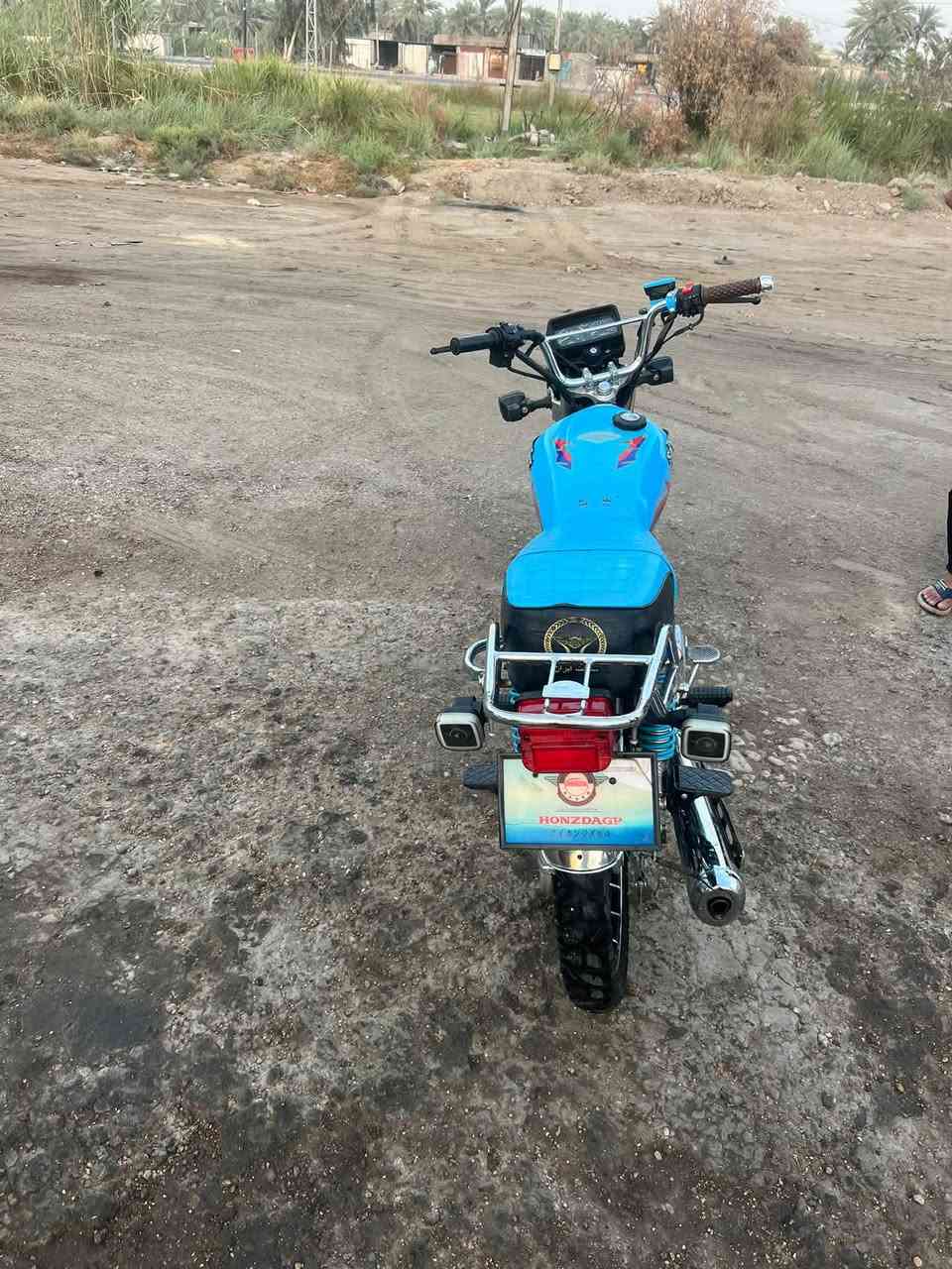 للبيع سيفان موديل 24 دراجه كفاله مابيهى كل نقص أوراق كامله محرك ما مفتوح 150 cc السعر 750 وبيهى مجال عنوان بغداد لطيفيه لاستفسار الاتصال ***********
