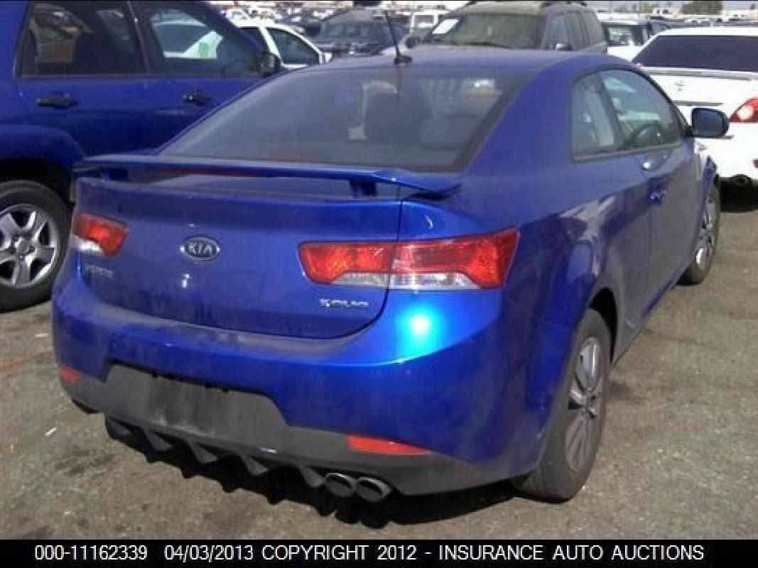 🚙 للبيع: كيا فورتي كوبيه 2013
📍 مكان السيارة: بغداد – حي الجهاد
📞 للتواصل: ***********
📊 المسافة المقطوعة: 97000 مايل
🛠️ المحرك: 4 سلندر – 2000cc
• وارد أمريكي
• حادثها بسيط
• إيرباك واحد فقط  طاك
• باقي الايرباكات سليمة ✅ 
• مصبوغة عام بسبب ضرر الجراد
• صور الحادث مرفقة مع الصور
• رقم السيارة: بغداد الدولي الجديد
• باسم المالك – تحويل مباشر
• لون السيارة: أزرق حبري
• السيارة نظيفة ولا تعاني من أي نواقص

📞 للتواصل: ***********

💰 السعر: 74 ورقة – قابل للتفاوض

نص مكتوب في الصور:
- HONOR X6 50MP Triple Camera
- 000-11162339 04/03/2013 COPYRIGHT 2012 - INSURANCE AUTO AUCTIONS