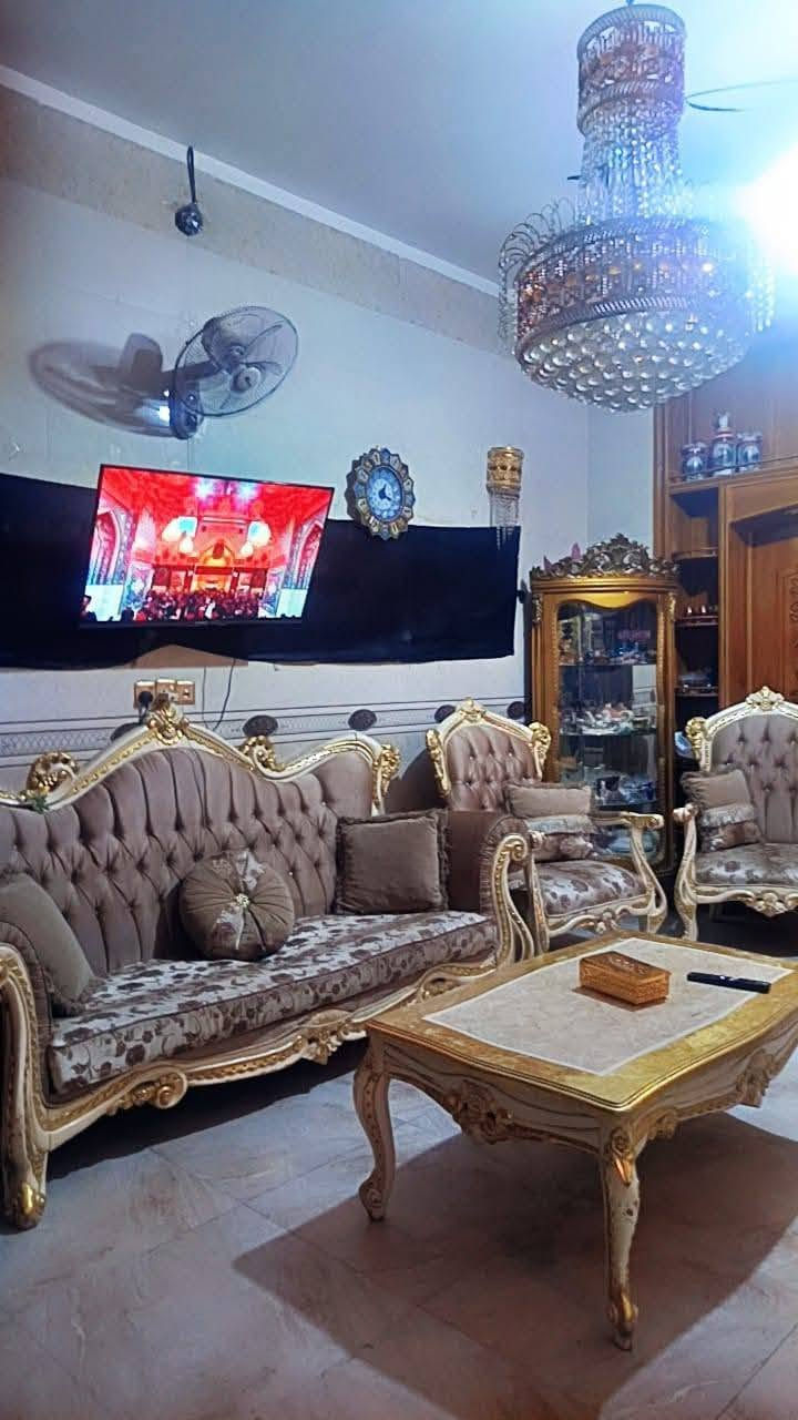 بيت طابقين • ٣٢٠م • قطعة ٨١٢م