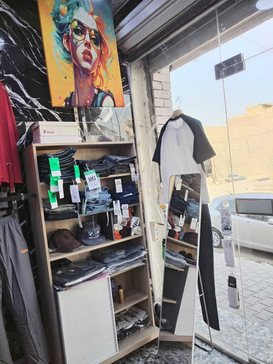 تسلام عليكم شباب محل للبيع موقع بغداد العبيدي قرب مدرسه صفيه + سبب البيع محل عدم التفرغ تجي وتشوف الحركه المحل خير من الله
وبسعر مناسب بضاعه بي جديده قبل 10 ايام ذابين بي بضاعه 

هاتف *********** واتساب فقط
