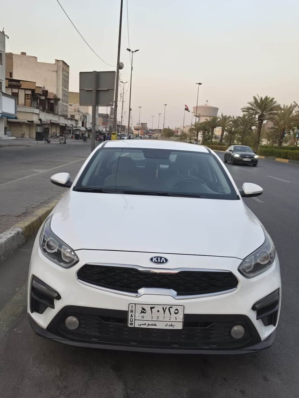 سيراتو 2019 خليجي
ماشية 188000
محرك 1600
تبريد قطعتين 
مري شفط 
مودات قيادة
تحكم ستيرن
وباقي المواصفات معروفة
بيهة بارد بالجاملغ الامامي وتلحيضات بسيطة
السعر 140 ورقة وبي مجال
مكاني بغداد 
للاستفستار الاتصال ع الرقم 
 ***********
