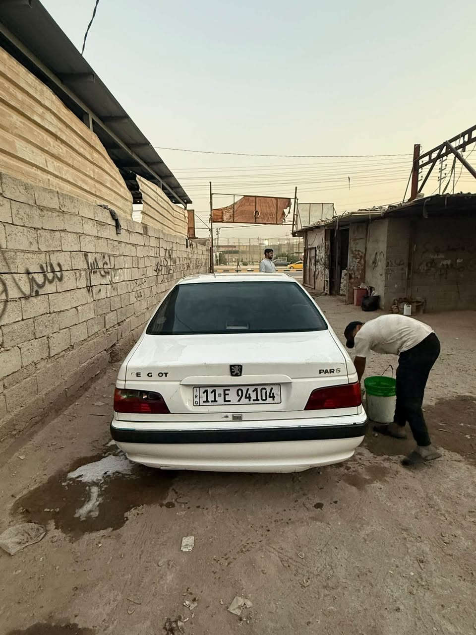 السلام عليكم بيجو بارص موديل 13
سياره جاهزه مجهزه مذب الف وترايك وين ميعجبك 
الهزه جديده السنويه لل31 السياره بسمي تحويل مباشر 
بيها صبغ بلجاملغات الخلفيه اثر شخوط دكه جاكوج مابيها والصبغ علكد شبر مو هواي 
تخم تاير كير ومكينه حلوات تبريد ويه السويج ❄️ ثلج ❄️ 
السعر 38وبيها مجال مكاني كوفه شارع المطار 
***********
