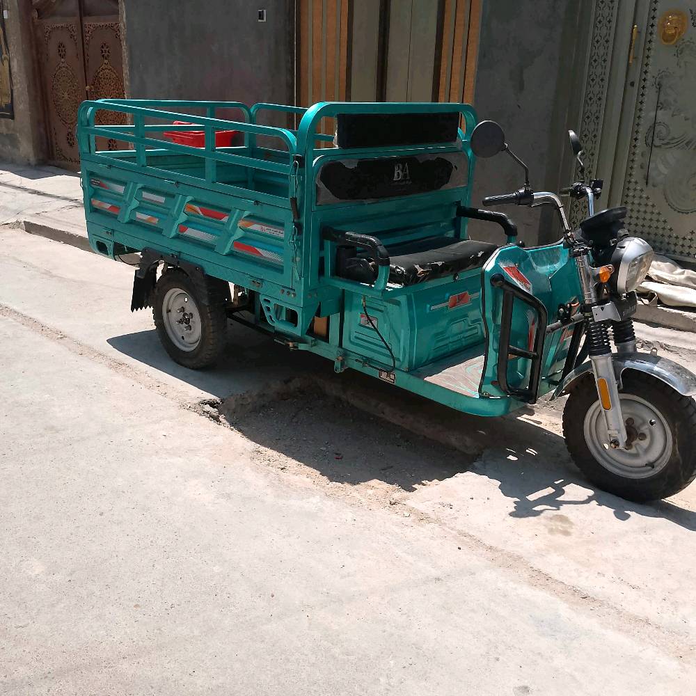 سلام عليكم ستوته شحن للبيع فول كامل مواصفات مثل ماموجوده بالصور موديل 2025 زوج سويج نظافة خير من الله موقعي بغداد سعر 1300 وبيها مجال  
***********