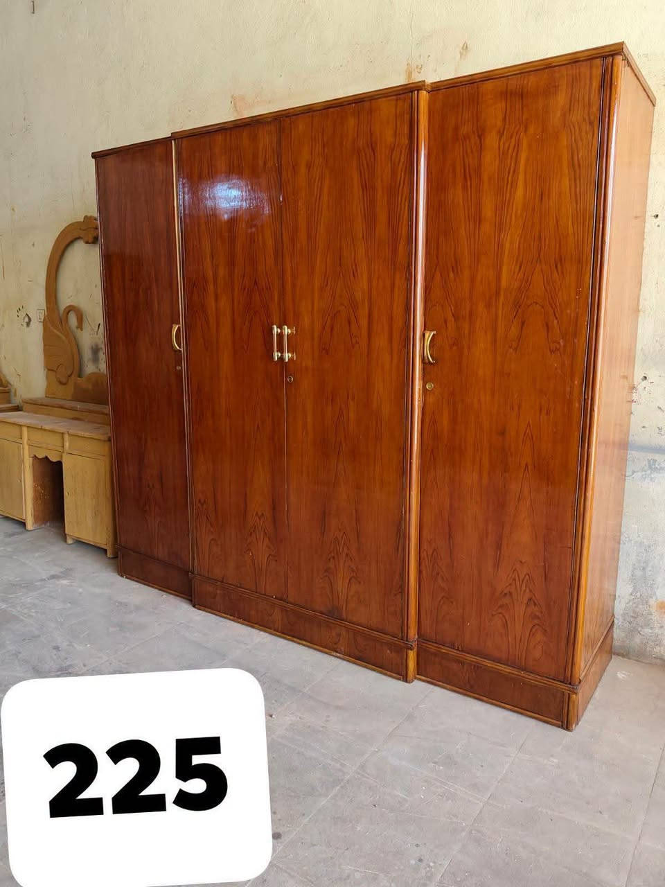 كناتير نجارة صاج كلمن وسعره العنوان حلة ابو غرق 
للاتصال ***********
