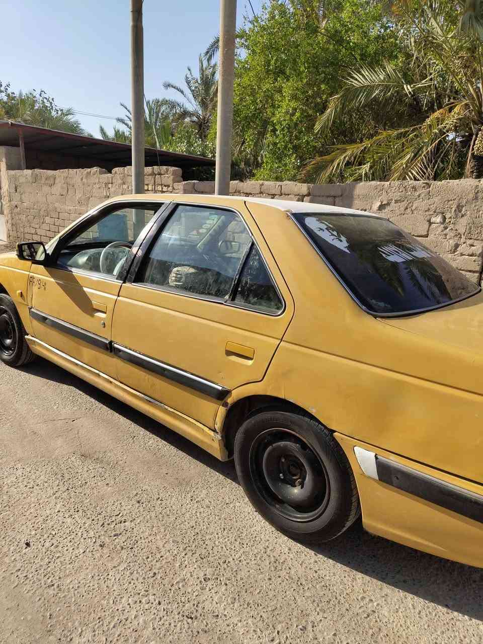 18 $ وبيها مجال 
بيجو 2012
مكينه كير خير من الله 
دواخلها نضيفه التبريد   عاطل
كهربائيات كلها شغاله تايرات نضاف
بديها شوف العين السنويه توها ساقطه صارلها شهرين اتكفل فقط تحويل  مالي علاقه لابل الهيئه والغرامات
عنواني بصره أبو الخصيب 
***********
