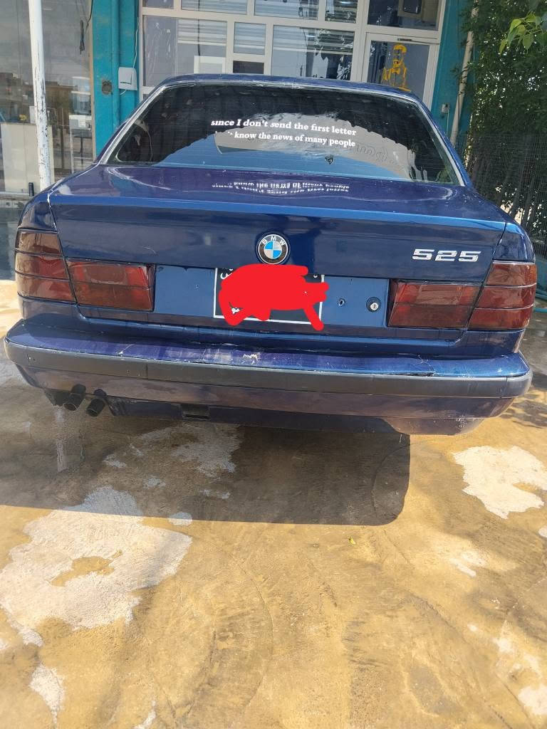بیئێم 525 مەکینە کەبس بەشەرت  کارەبای گشتی ئیشەکا تەقەورەقەی نیە زەربەی نیە سەیارەکە بەس حاسیبەی لەگەڵە بەشەرتی ماڵی مەدەنی  
ژمارەی خاوەنی سەیارە  ***********
سعری 17 گەڵاو مەجال خناقين, ديالى
