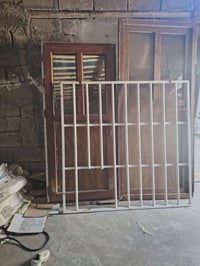 بوب بلاستيك • ٥ قطع • مشبك شباك حديد