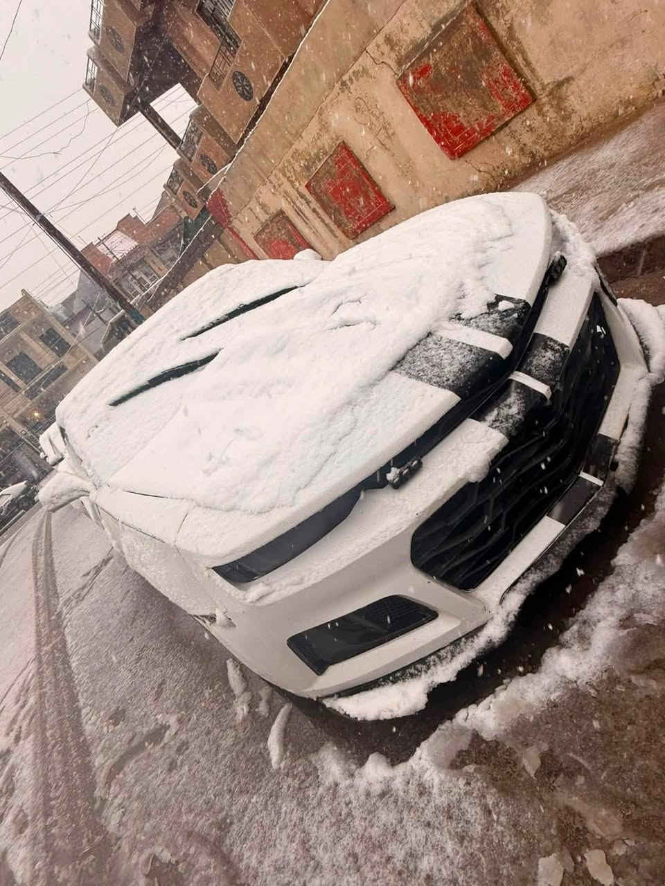 سلام عليكم حبايب للبيع او مراوس حسب القناعة 

كمارو 2011 محدث 2017 🤍
كير شرط 
محرك جديد شرط 6 سلندر 3600
كشنات جلد 
باتري جديد 
فيتبم جديد 
تبريد منظومة كاملة جديدة ما بيها نقص برغي 
سنوية باسمي تحويل ثاني يوم رقم نينوى الجديد
السيارة جان بيها ستيكرات حلوة بس اني شلتهن رجعتها بلادي ابيض كامل ما بيها حبشكلات شوية تغيير 
سيارة قوية يشهد الله ما وكفتني بمكان الحمدلله 
كشف شغال ما بي اي نقص 
صبغ حزام وهية كشف يعني باعتبار عام 
السعر 85 ما اكطع سعر تجي وتشلع عيوني واذا مراوس واتفاهمنا هم عيوني الك 
مكانها الموصل متواجد واتس او ماسنجر 
***********
