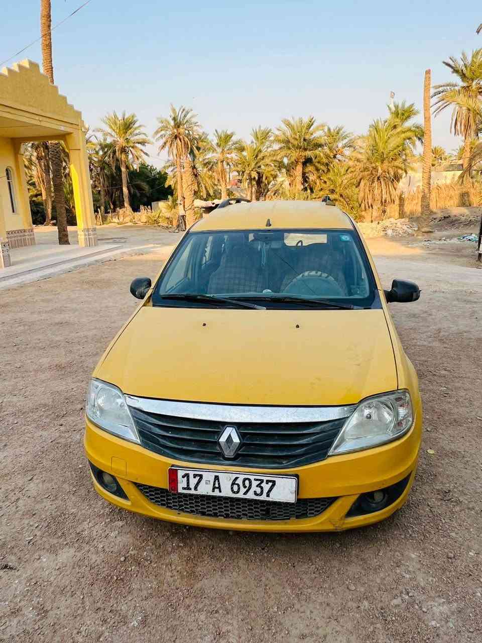السلام عليكم 
سيارة رينو سبعة راكب لوكان للبيع تبريد شغال تخم تاير جديد و للأستفسار يرجى التواصل على الرقم التالي ٫
*********** ٫ ابو عبدالله
