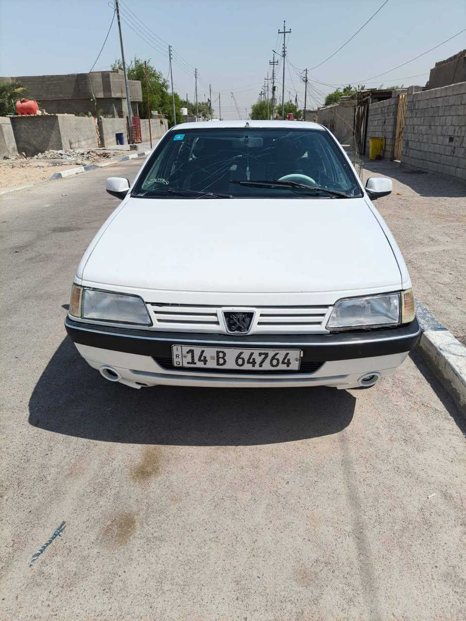 بيجو 405 مديل ٢٠١٢ سياره جديده وجاهزه مكينه كير حداده تبريد تخم تاير
رقم بصره دولي سنويه جديده السعر 28 مجال بسيط 
مكاني البصره الزبير ‏‪‏‪‏‪***********‬‏
