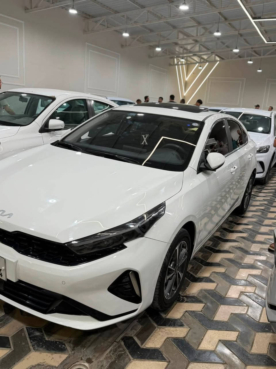 🚘 Kia K3 2024 | فول مواصفات 🔥
💵 السعر:135$ (يُرجى التأكد من السعر)
━━━━━━━━━━━━━━━━━━

🔰 معلومات السيارة
🚗 النوع: Kia K3
📅 الموديل: 2024
⚙️ المحرك: 1500 CC (4 سلندر)
🛣️ المسافة: 41:000كم فقط
🪪 الرقم: أربيل
❤️ الداخل: جلد اسود

━━━━━━━━━━━━━━━━━━

✨ المواصفات
✔️ فتحة سقف
✔️ فرش جلد فاخر
✔️ 6 Airbags
✔️ شاشة لمس + كاميرا خلفية
✔️ بصمة تشغيل + بصمة أبواب
✔️ مكيف Touch
✔️ تحكم بالمقود
✔️ Full LED
✔️ مرايا كهربائية طي
✔️ حساسات 360°
✔️ مانع انزلاق (TCS)
✔️ Auto Hold
✔️ Electronic Parking Brake (EPB)

━━━━━━━━━━━━━━━━━━

📍 الموقع: النجف 

📞 للاستفسار :
***********
