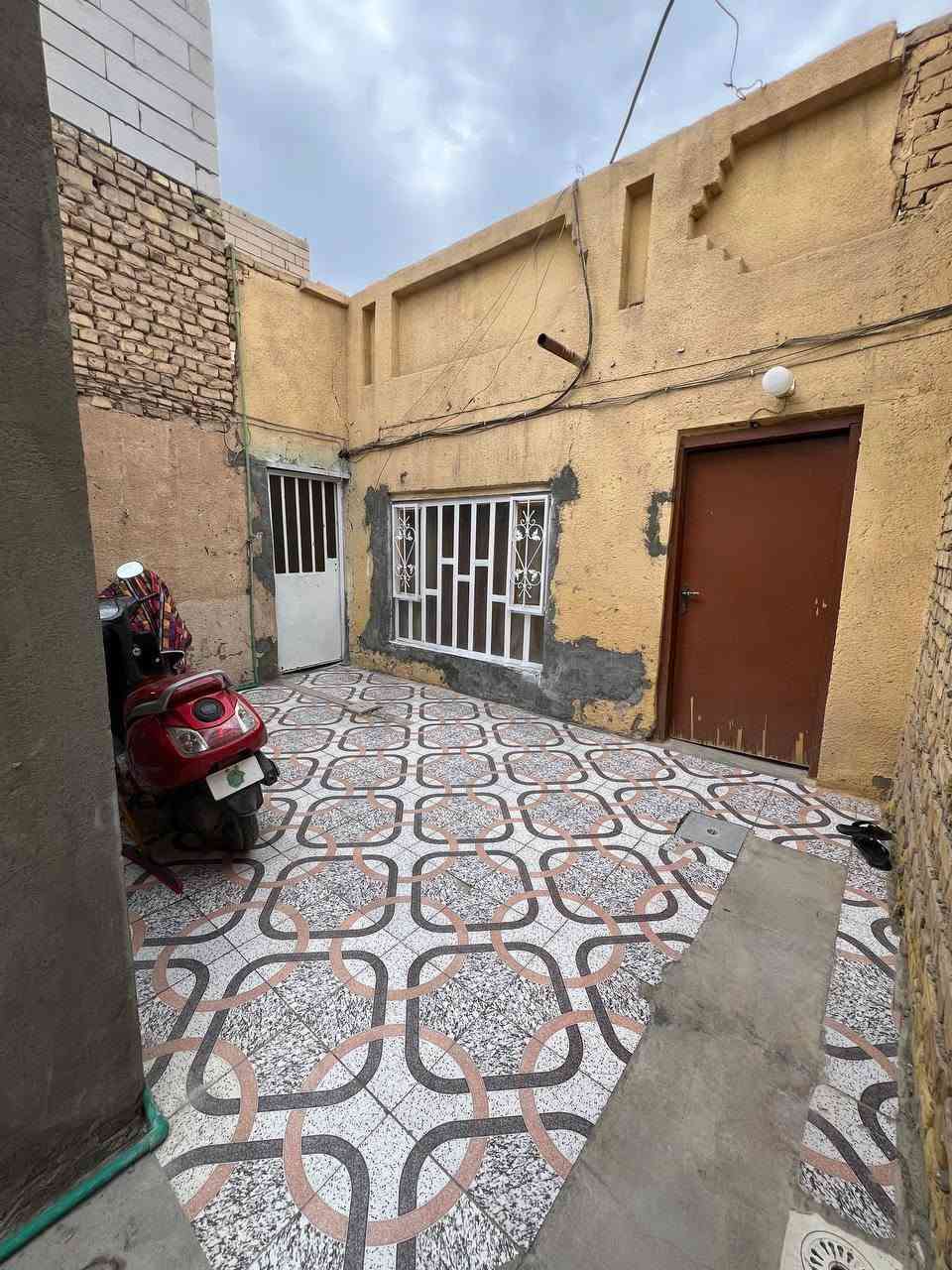 حاوي النهضه • ٣٠٠م • محل خارجي