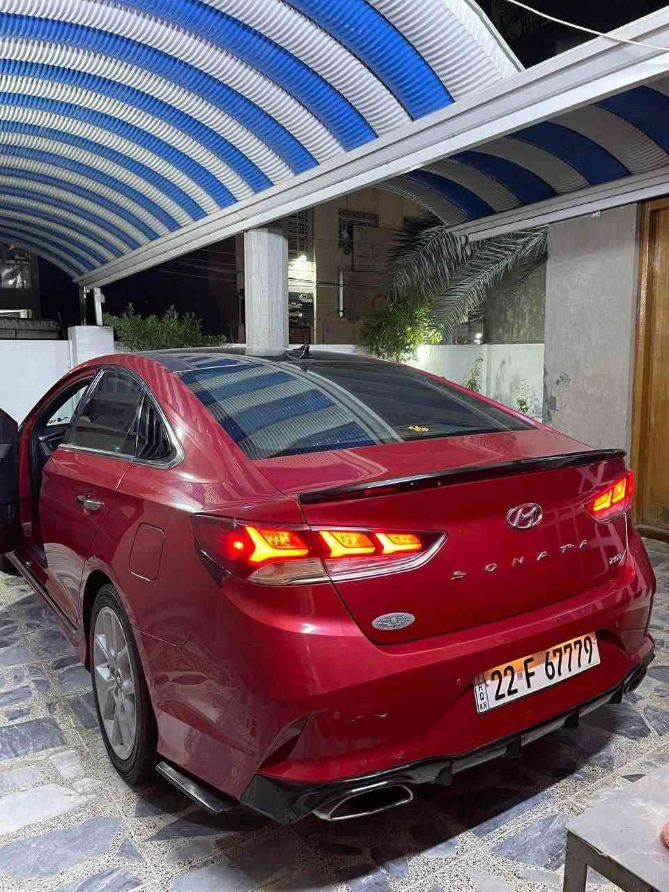 سلام عليكم
سوناتا 2019 مكينة 2000 تيربو السيارة ماشية 100 الف
اعلى فئة بل سوناتا بنوراما كشنات جلد تدفئة وتبريد تحكم كهربائي كشنات خزن السيارة بصمة الترحيب عند الاقتراب توقف ذاتي ال محافظة على المسار رادارات خلفية وأمامية مري قلابة قطعتين تبريد بردات خلفية سماعات فئة انفنتي معروفة اب صوتها العالي وبعد اهواي مواصفات مكينة +كير كفالة وين متريد كيرها يصير دبل كلج كلش قوي رقمها اربيل تحويل مباشر
حادثة باب وجاملغ وبنيد عكس السايق الحادث مواصل لا مكينة ولا راديتر ايرباك البردة فقط  وبيها صبغ الباب الخلفي الحادث مو قوي
شباب سعرها 128 وبيها مجال السيارة كلش حلوة ولو ما رايد فلوسها ما ابيعها
*********** واتساب او اتصال ما استخدم الفيس

