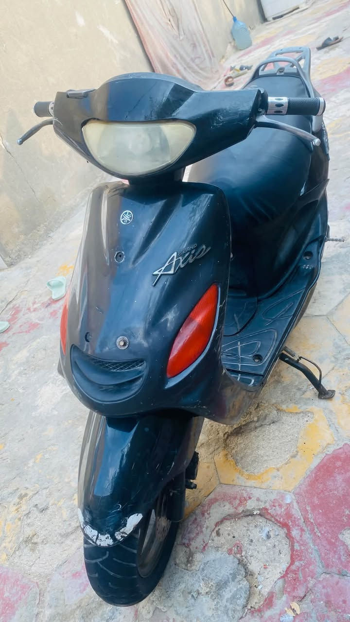 لكزز • باتري • نص عمر
