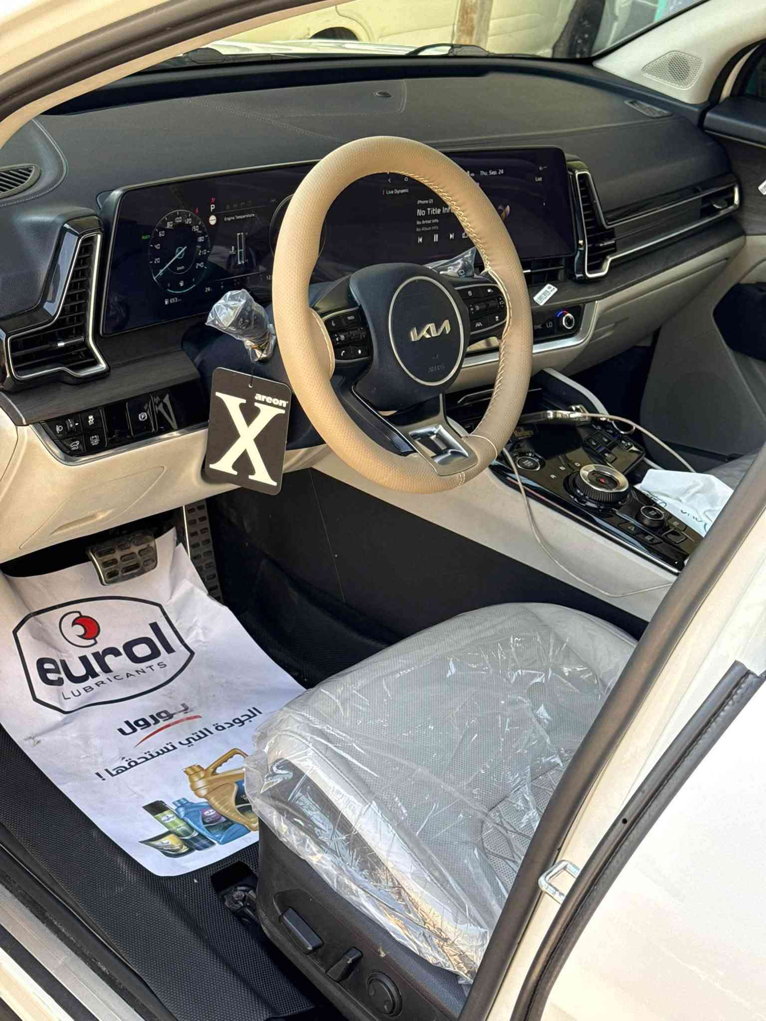 .
يا الله 🙏🏽
سبورتج 2022 برستيج  فول مواصفات
*********** ☎️للاستفسار 
اعلى مواصفات بالسبورتج 1/1 
ماشية 87 الف بالكيلو 
بانوراما 
5 كامرات
اوتو بارك
تشغيل عن بعد
كشنات جلد وكهرباء وتدفئه تبريد
شفتات ستيرن
شاشة متصل
اوتو هولد
صندوك كهرباء
مرايات شفط واشاير
ترحيب وبصمه ابواب
رادارات 
باقي مواصفات البرستيج المعروفه 
سعر 167$ بيها مجال 
بيع او مراوس 
سونار وكل تفاصيل بالمنشور 
مكان السيارة بغداد السيدية📍
