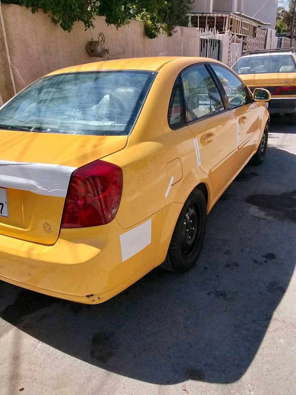 السلام عليكم فورنزا 2008 رقم بغداد الجديد 
مكينه كايمه 2000 مصبوغه عام 
سعرها 46 وبيها مجال 
***********
متواجد ع نت
