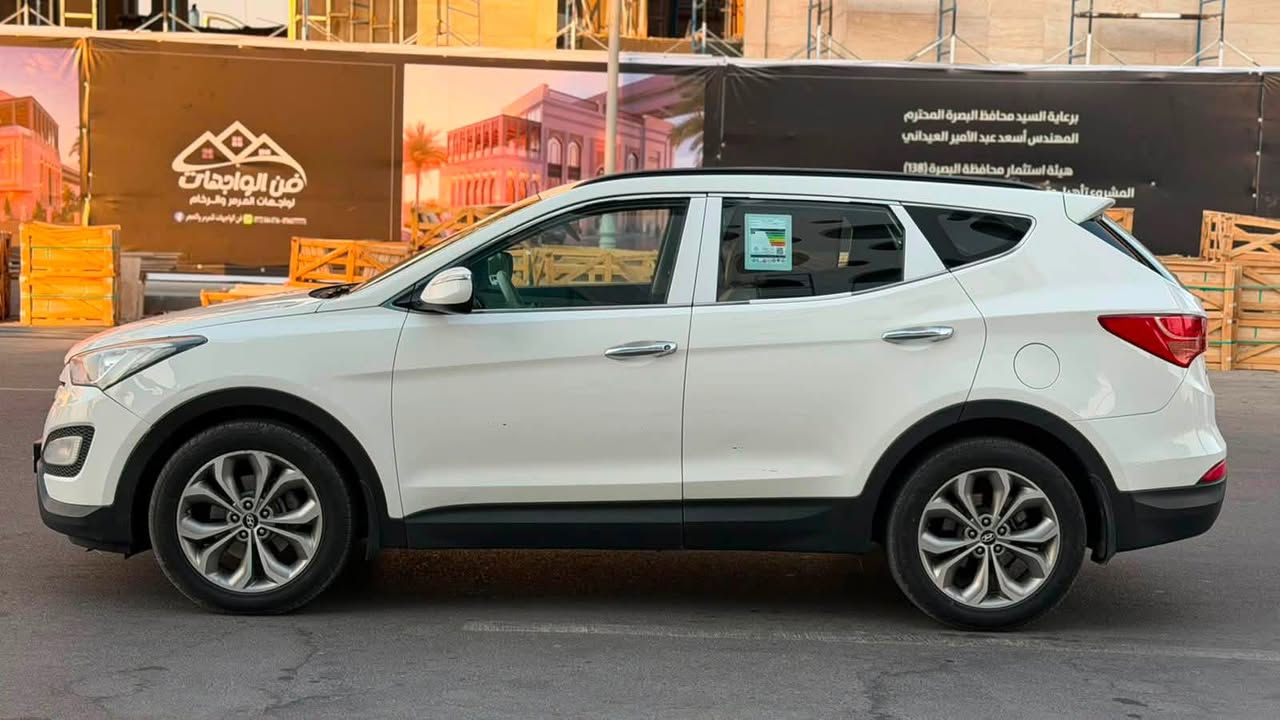 للبيع سنتافي خليجي  موديل 14 رقم بصره الدولي
مواصفاتها معروفه

اشاير بالمري 
كامره خلفيه حساسات خلفيه 
تبريد 3 قطع منفصل ثلج 
تحكم استيرن 
شاشة اندرويد
بردات خلفية 
7 راكب 
لايت LED امامي وخلفي 
نظام ايكو 
3 أنظمة قيادة
فور ويل 4WD
مثبت سرعة
كير اوتو + عادي 
محرك 6 سلندر 3300
كير + مكينه بحالة جيده
(السياره مكفولة ضربه وصبغ وتبديل عدا بارد كلش قليل مع تكحيل جاهزه من كلشي بيع فقط )
مكان السياره بصره (***********) (السعر 157)
