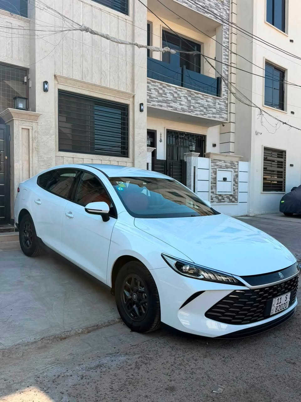 السلام عليكم بي واي كن بلاص سياره زيرو مماشيه ماشيه فقط 4000 الكلي داخل احمر السياره مكفوله كفاله عامه وبدون اي نقص ودهن جديد كاعيات اصليه رزلاين رقم بغداد ب اسمي شبه مميز السياره عارضها19 مليون وبيه مجال بسيط مكان السياره بغداد حي العدل للاستفسار ***********
