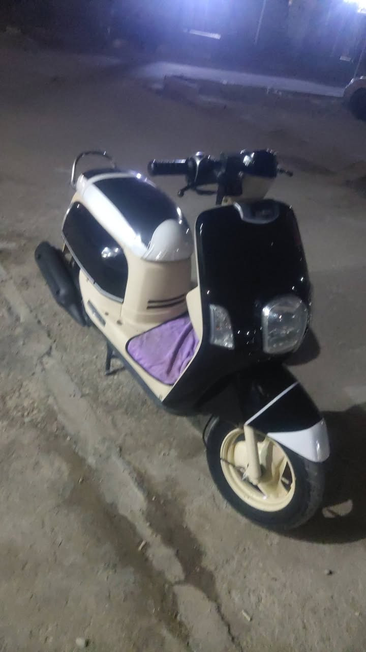 ةدراجه بوليسي  نوزل ما مفتوحه فقط تنضيف نوزلات  سعر 650وبيه مجال قليل مستعجل على بيع ***********
