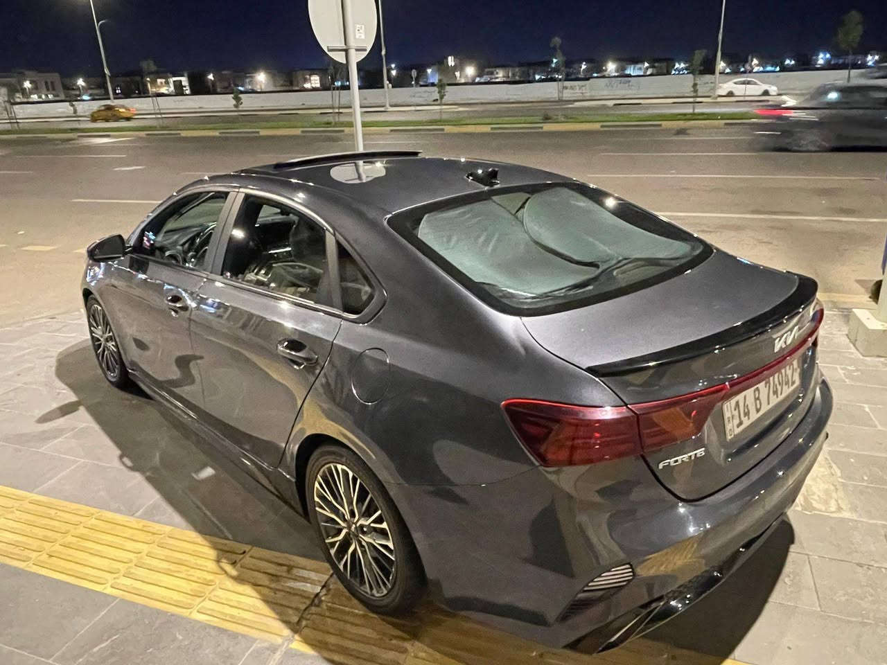السلام عليكم فورتي مديل 24 وارد امريكي معوقين حادثها موجود بل صور مكينه بيها كازكيت سعرها 115
***********

نص مكتوب في الصور:
- BIDCARS