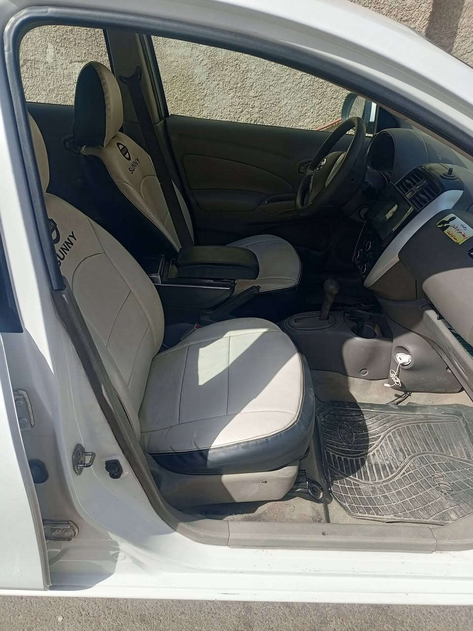 سني هندي موديل 2019 السيارة خير من الله تبريد ثلج حدادية مكينة او كير مكفولات لغود شواي مكفولة بيها قطعتين صبغ قليلية يم الباب صافية لا غرامات ولا حجز مكانهه بغداد حي الجهاد السعر المطلوب 86ورقة احولك ثاني يوم رقم انكليزي رقم الهاتف *********** ابو ادم
