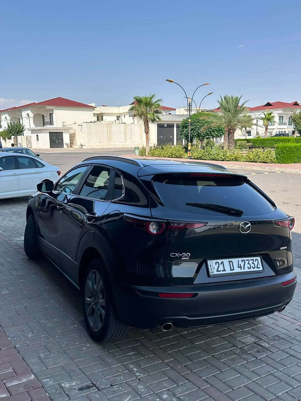 السلام عليكم مازدا موديل 2023 مواصفات cx-30 للبيع 
السياره فقط حادث دعاميه اماميه مكفوله من الصبغ والتعديل كفاله عامه بدون اي دواخل بيها بالبنيد ملاحضتين بسيطات ومكحلات السياره فول مواصفات بس بدون سلايت السياره باسمي مكان السياره اربيل السعر 137 وبيها مجال حق الجيه
رقم الهاتف ***********
