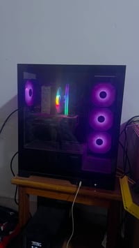 شباب pc للبيع جديدة جداً استخدام 22 يوم  نظيفة لابعد حد التواصل واتساب...
