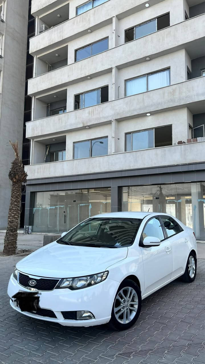 كيا سيراتو2011  خليجي محرك ١٦  اوتوماتيك رقم السليمانية  رقم مميز  بيه كوبون بنزين سيارة ABS تحكم استيرن مرايا كهربائي شفط  سنوية لحد ٢٠٢٧ بيه ثلاث قطع صبغ ومكانين بارد سيارة جاهز بدون نواقص سعر ٨٦ للاستفسار *********** كركوك, العراق
