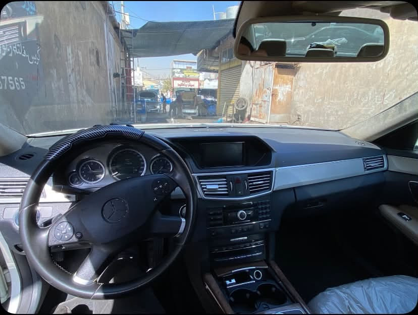 بەناوی خوای
گەورە مارسیدس سەیارەکە کۆدی بۆ کراوە و مەزبوتە
e300
2010 v6 سپی فوول مواسەفات
پانۆراما
ڕادار
خەتی جادە 
ئاویێنە ڕادار 
کوشن سارد و گەرم 
گێڕی سەر سوکان 
پاتری تازە…….
چوار تایە و ویلی جوانی لەژێردایە
کامل سێرڤسی بۆ کراوە سەیارەکە نمونەی جوانی و فەخامەتە وارد یابانە 
لای سایەقی پەمپی ئەوروپایە
ئەگەر مشتەری نیت سەرمان مەیەشێنە
***********
***********وەتس ئەپ
