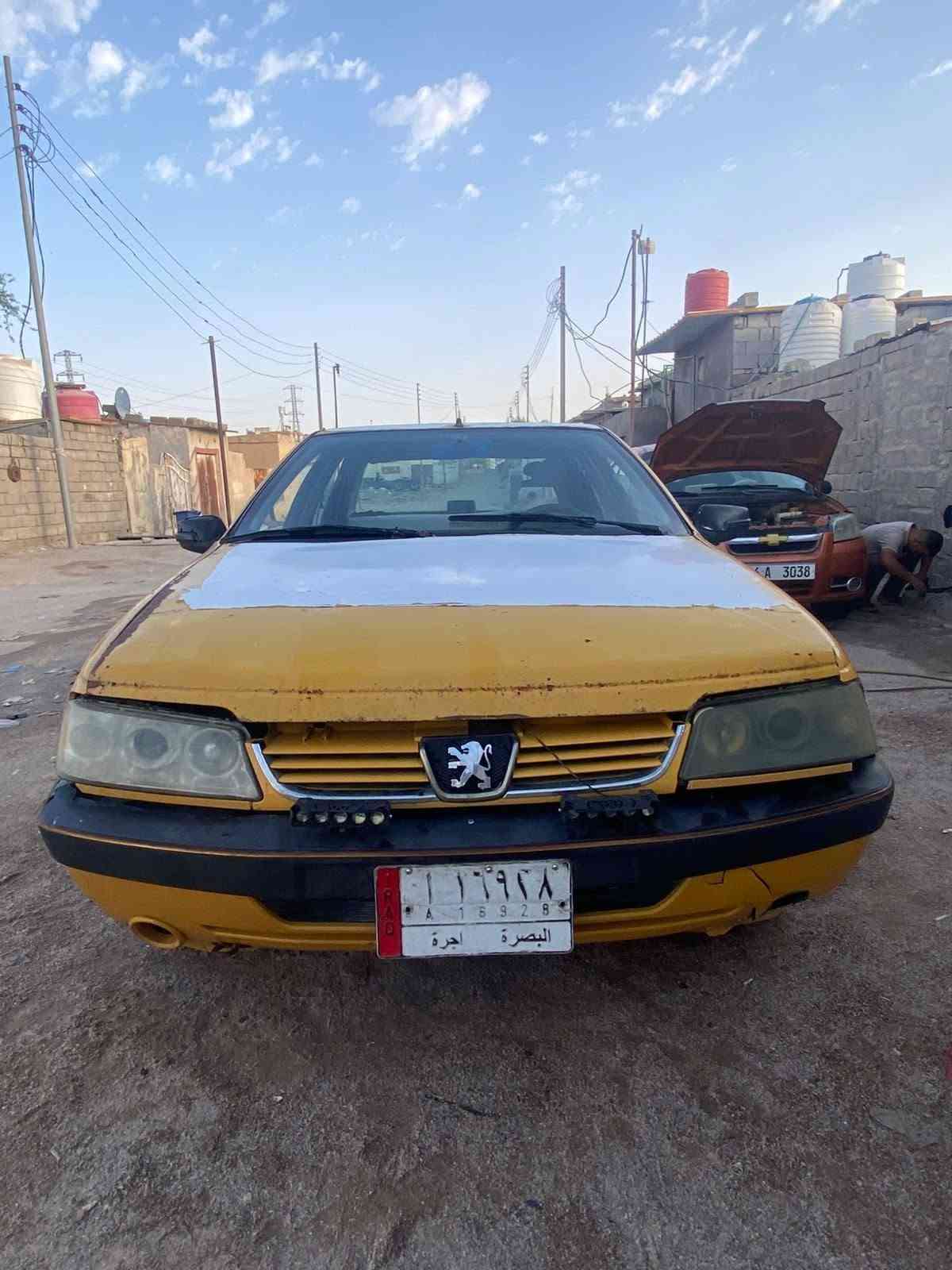 سلام عليكم سياره بيجو 405 موديل ما ندل راعيه2012سياره حلوه مكينه بيه خيط تبخير كير كفاله كهربائيات كلى شغاله تخم تاير جدد ترهم مراوس وبيع السعر مليون عنوان البصره القبله***********
