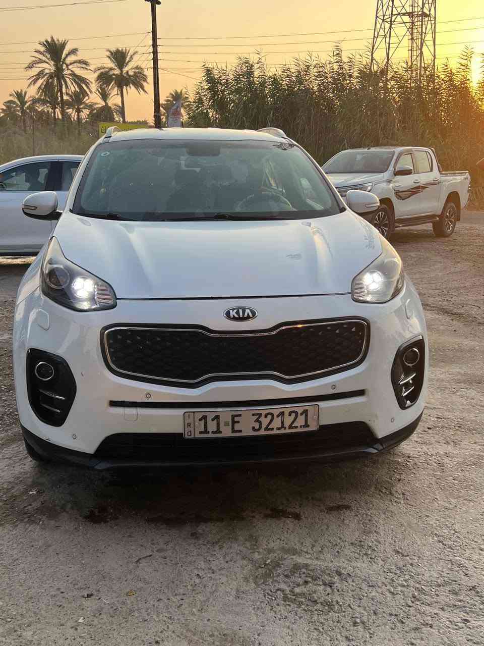 سيارة موديل 2019
خليجي محرك 2000
الابواب بصمه والمرايات شفط 
 ما بيها اي حادث فقط
بس باب السائق والباب خلف السائق بيهن شخط مال شيش بناء بس الصبغ والمعجون
شي بسيط
ماشيه  115000
السعر 170
وبيها مجال 
المكان بغداد العامرية 
رقم الهاتف ***********
