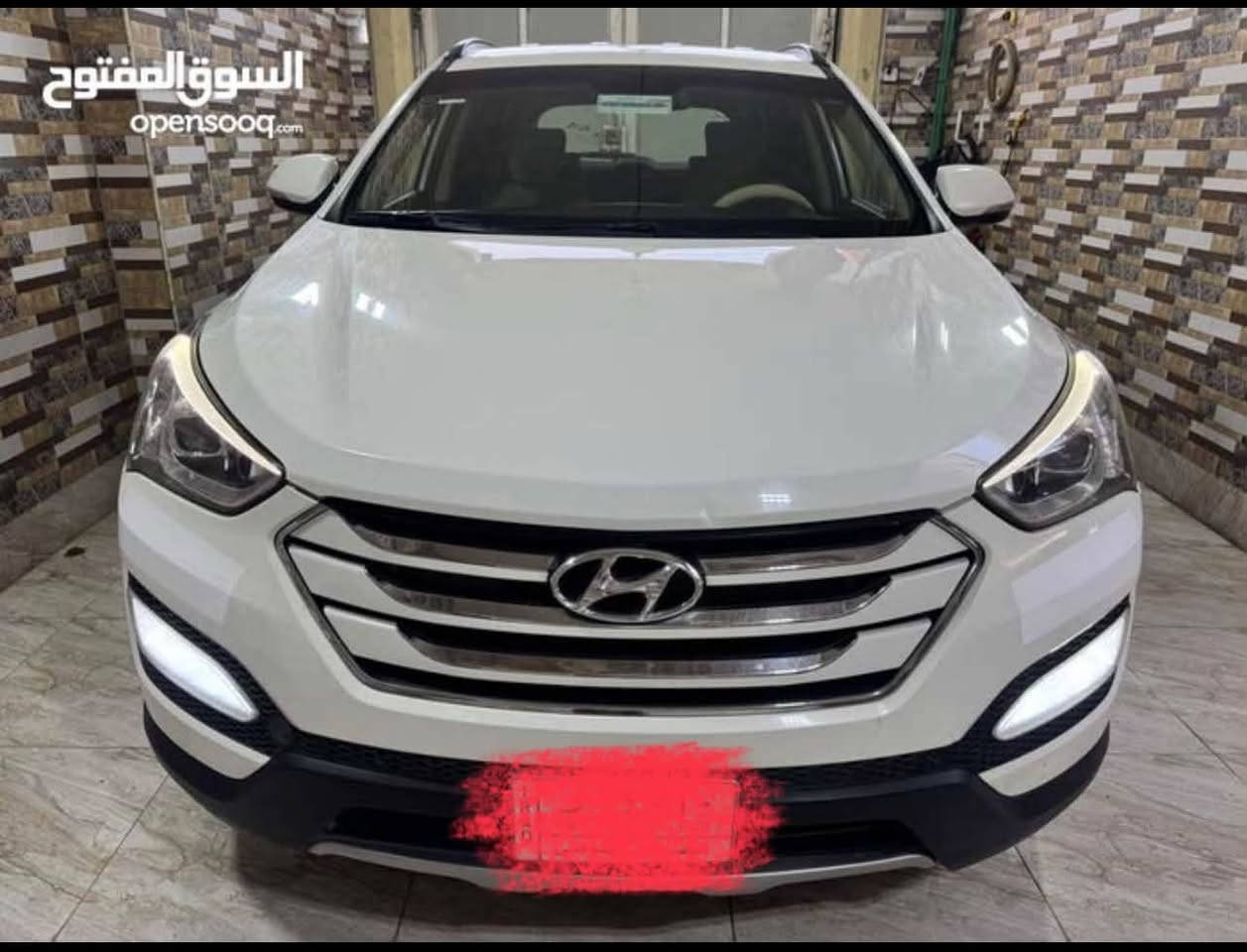 سنتافي ٢٠١٥ خليجي
٦ سلندر  فورويل 
مكفولة من الضربة والصبغ فقط طخات بسيطة 
سيارة ماشية ١١٧ الف كيلو منظومة تبريد جديدة سيارة مامتعوبة  تحويل مباشر سنوية بأسمي 
العنوان / بصرة كرمة علي 
السعر ١٦٥ وبيها مجال بسيط
***********

نص مكتوب في الصور:
- السوق المفتوح opensooq.com
- 3 / 7
- السوق المفتوح
- opensooq.com
- دردش
- 077221100XX