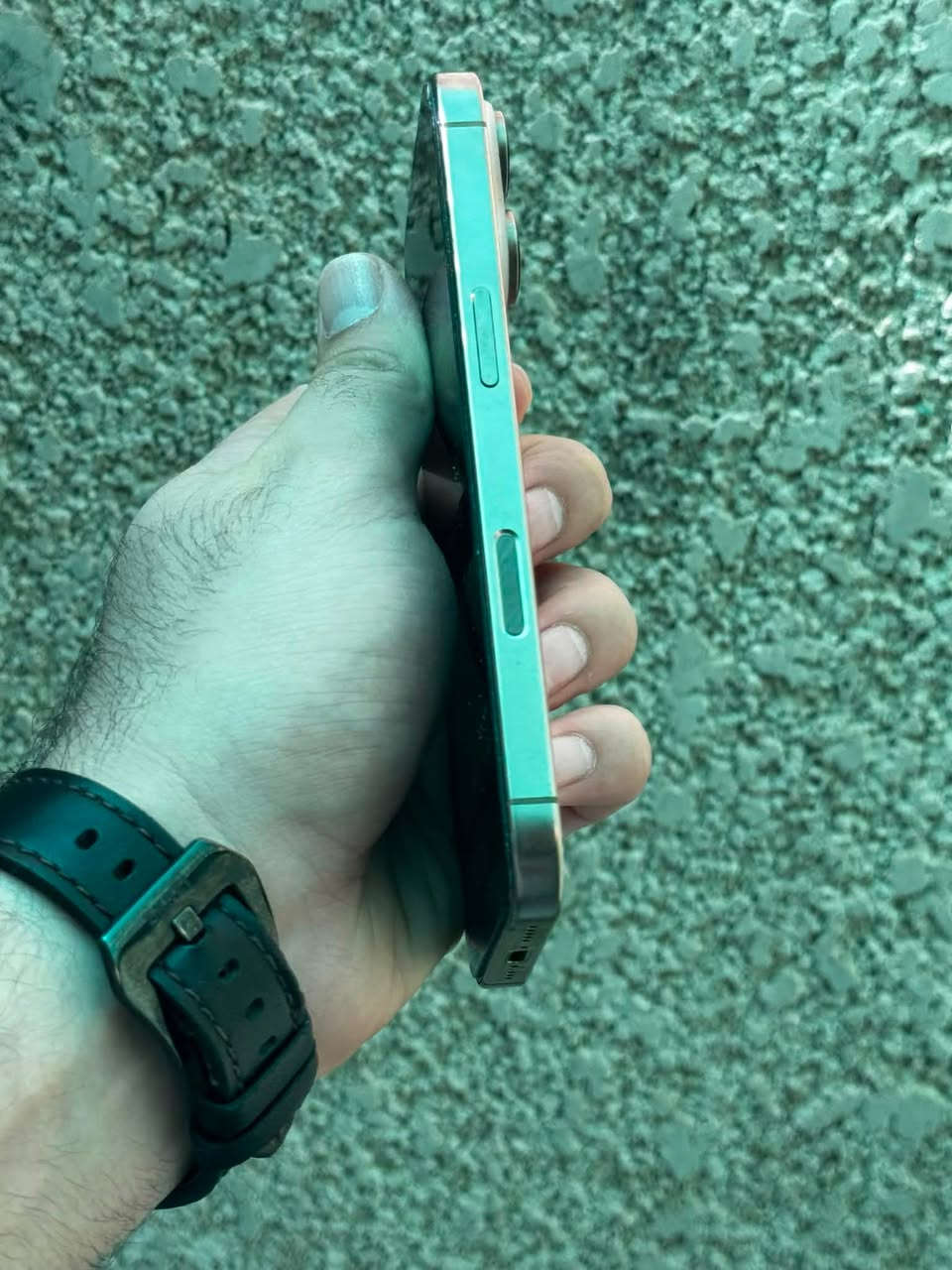 ايفون ١٦ برو شرق اوسط لامصلح وملعوب بي للبيع 
بطارية ٨٩ 
مكان كربلاء 
***********
