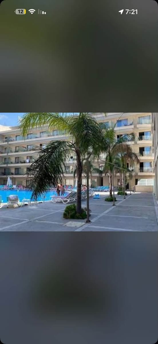 فنادقنا  في بيروت في جونيا ومنتجعات رحلاتنا يوميه إلى بيروت طيران العالميه يشمل وجبه  افطار  طيران ذهاب وياب واستقبال وتوديع ويوجد جولات اختياريه 
***********
***********

نص مكتوب في الصور:
- شركة برج دبي للسفر والسياحة رحلة بيروت 150 ألف 4 أيام | 3 ليالي وجبة إفطار