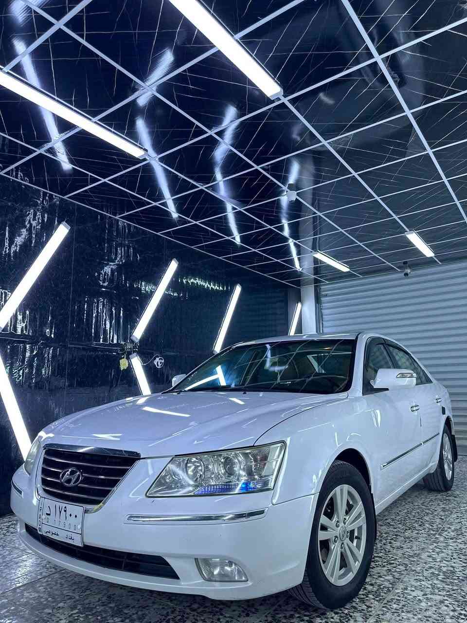 سيارة جديدة ونضيفة كلش
بسمي تحويل  مباشر مكينة كير صدر تبريد ثلج سيارة جديدة كلش فول مواصفات اشاير بلمري داخل صاج فتحة  تحكم ستيرن
 بيها قطعتين صبغ وبل حلال جاملغ خلفي 
مكينة ٢٤٠٠ دوش
  عليها رقم  إنكليزي هزة جديدة 
مكان سياره بغداد ابو غريب   
*********** واتساب
