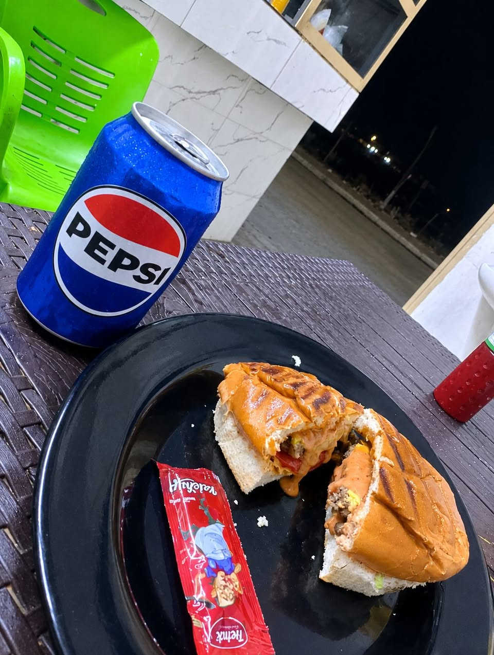 مطعم ستريت فود • الشوره • توصيل