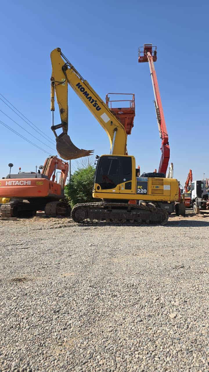 السلام عليكم
🔸للبيع حفارة كوماتسو Komatsu
🔹 الحجم: 220
🔹داش:8
📅 الموديل: 2015
📑 رقم وسنوية: أربيل جديد 
🔹 حفارة جاهزة
للاستفسار الاتصال على الارقام:
***********📞
***********📞
