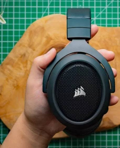 Corsair HS70 PRO Wireless
نضافة 100% شبه جديدة نقص فقط مايك السعر ٣٥ الف متوفر توصيل للتواصل ***********
