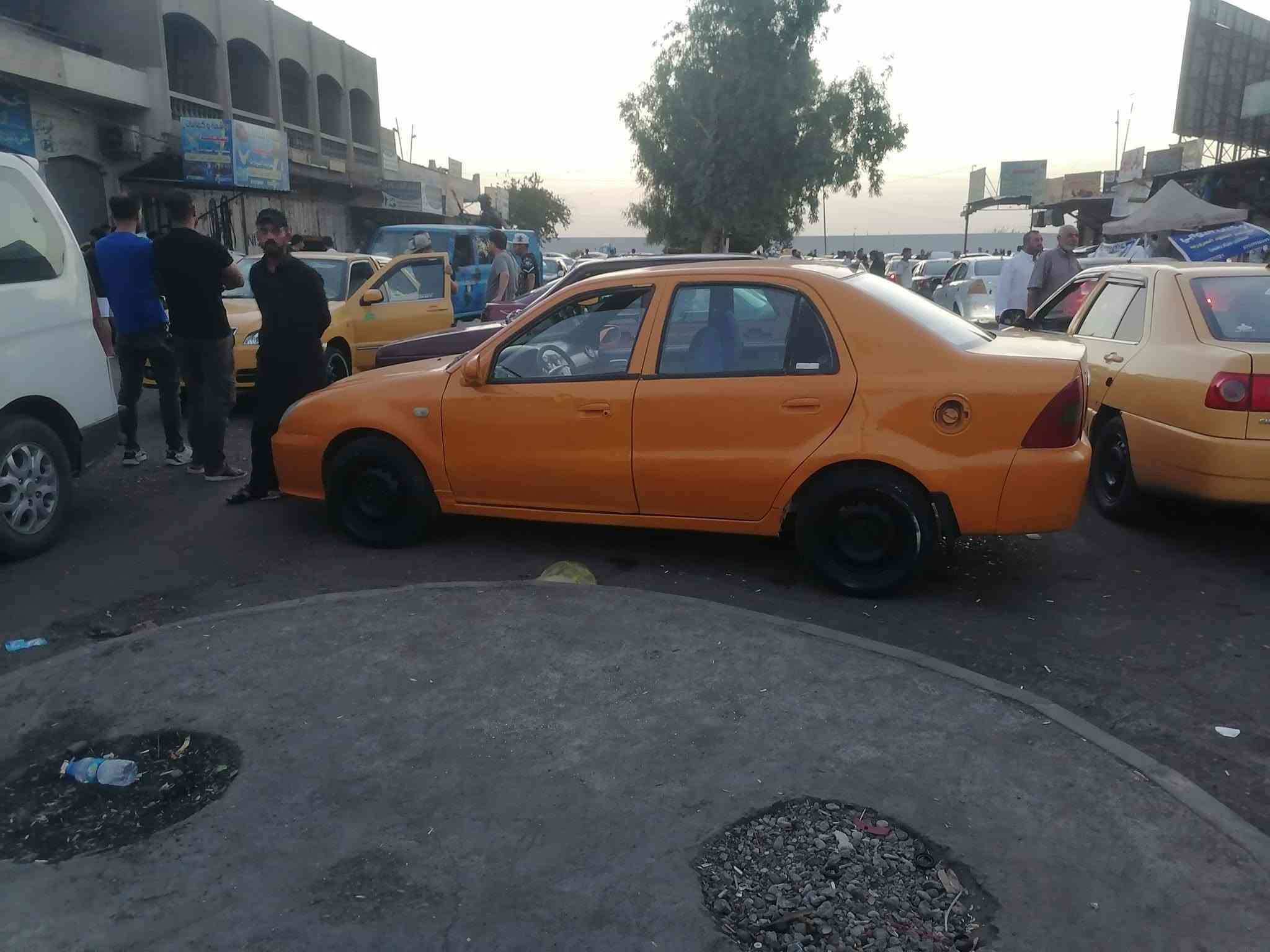 السعر 26 موديل 11 جير ومكينه جداد رقم انجليزي تتكاتب وياي باسم السياره هيئه وغرامات صفر مبارك علي اخذها عنواني موصل جانب الايسر *********** ***********
